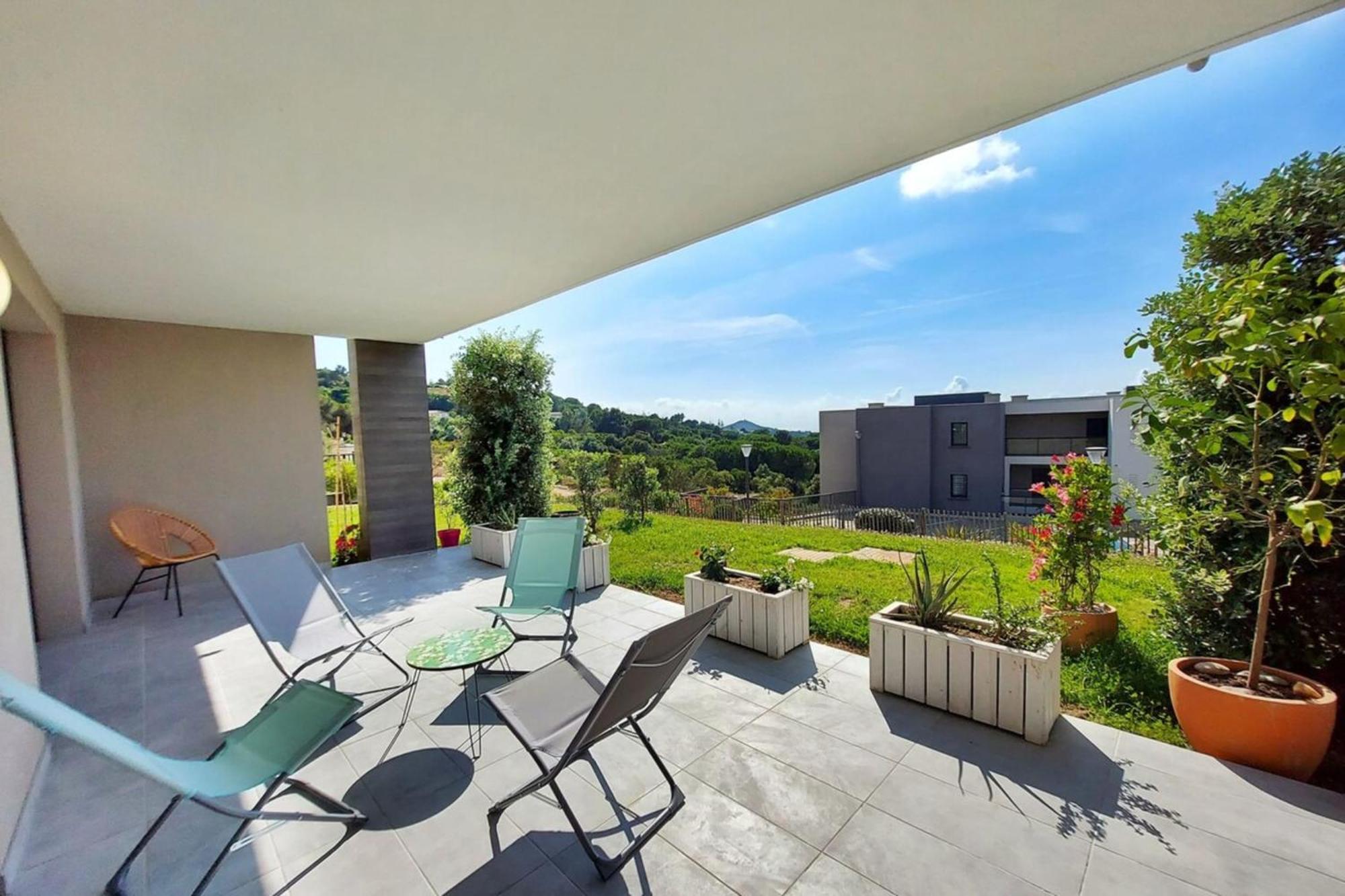 NEW ! - Duplex KIARA - plage à pied - terrasse - WIFI - Clim Pietrosella Extérieur photo