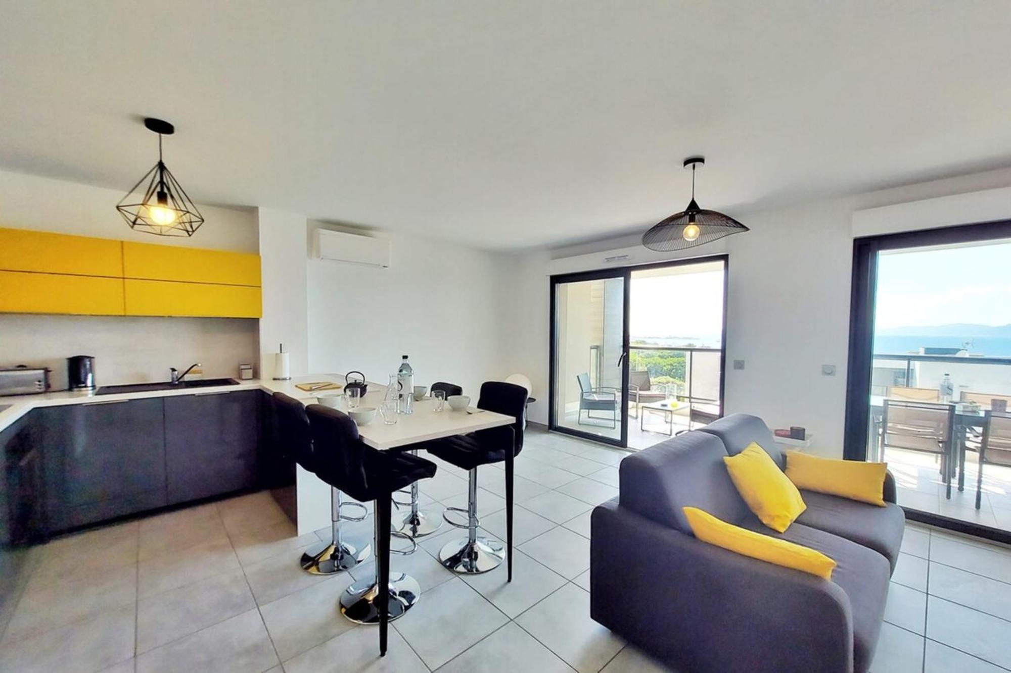 NEW ! - Duplex KIARA - plage à pied - terrasse - WIFI - Clim Pietrosella Extérieur photo